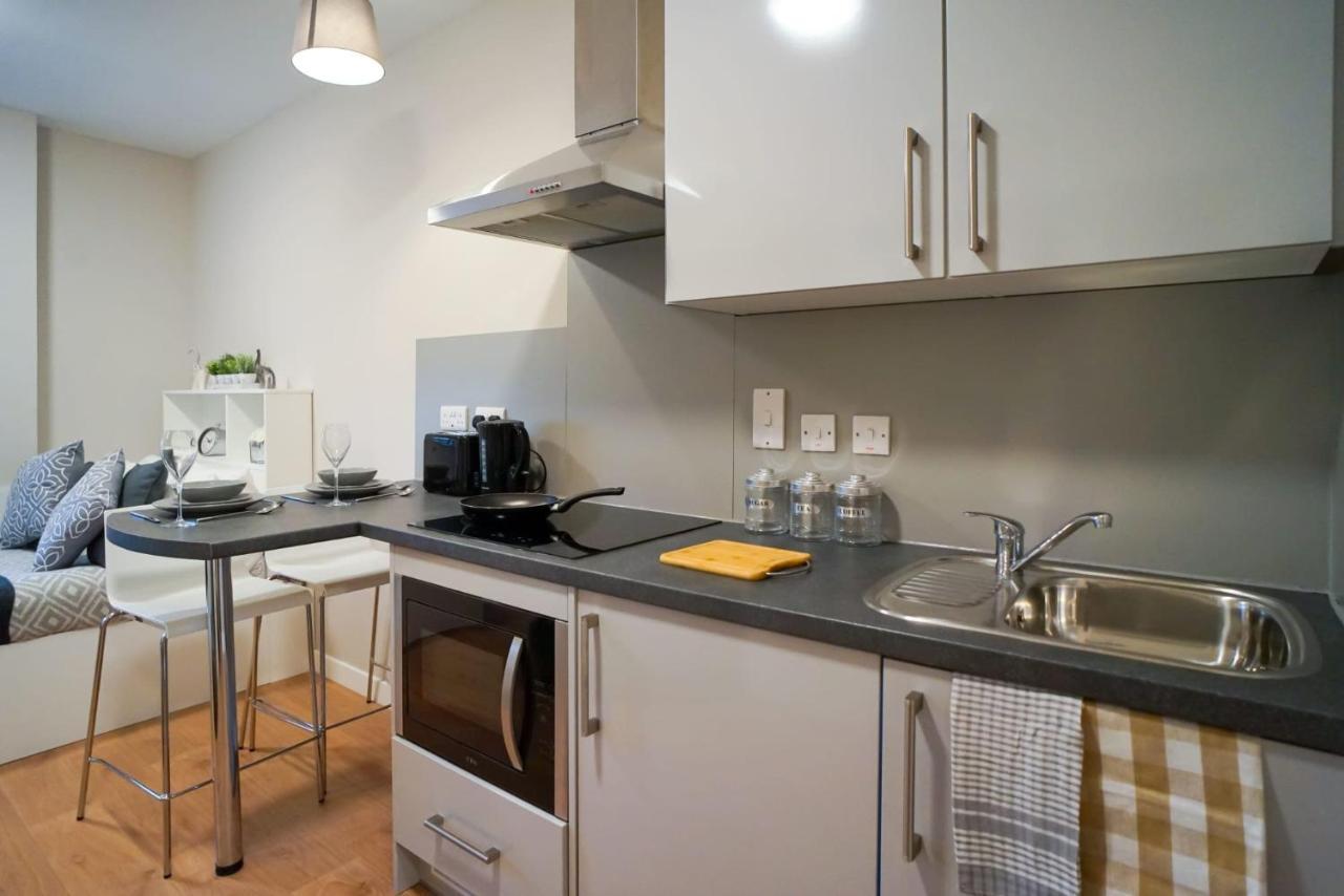 1 Bedroom Apartments, Studios And Ensuite Bedrooms With Shared Kitchen At Centro House In Stirling Exterior foto