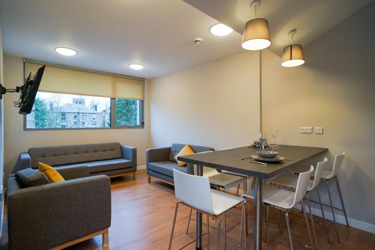 1 Bedroom Apartments, Studios And Ensuite Bedrooms With Shared Kitchen At Centro House In Stirling Exterior foto